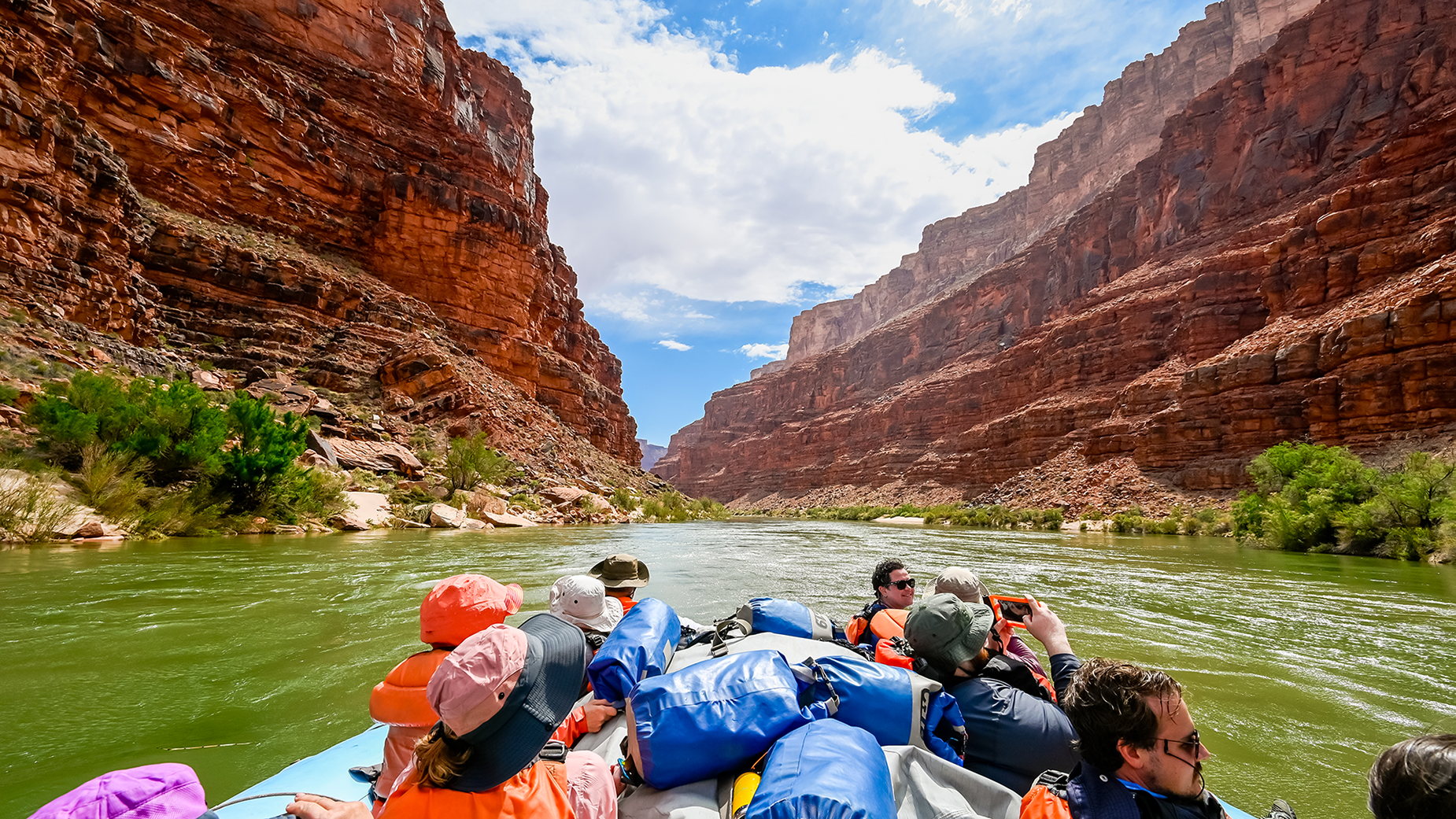 Your First Rafting Journey: A Rimitat Guide to the River